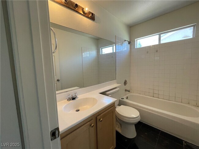Building Photo - 932 Marino Hills Dr