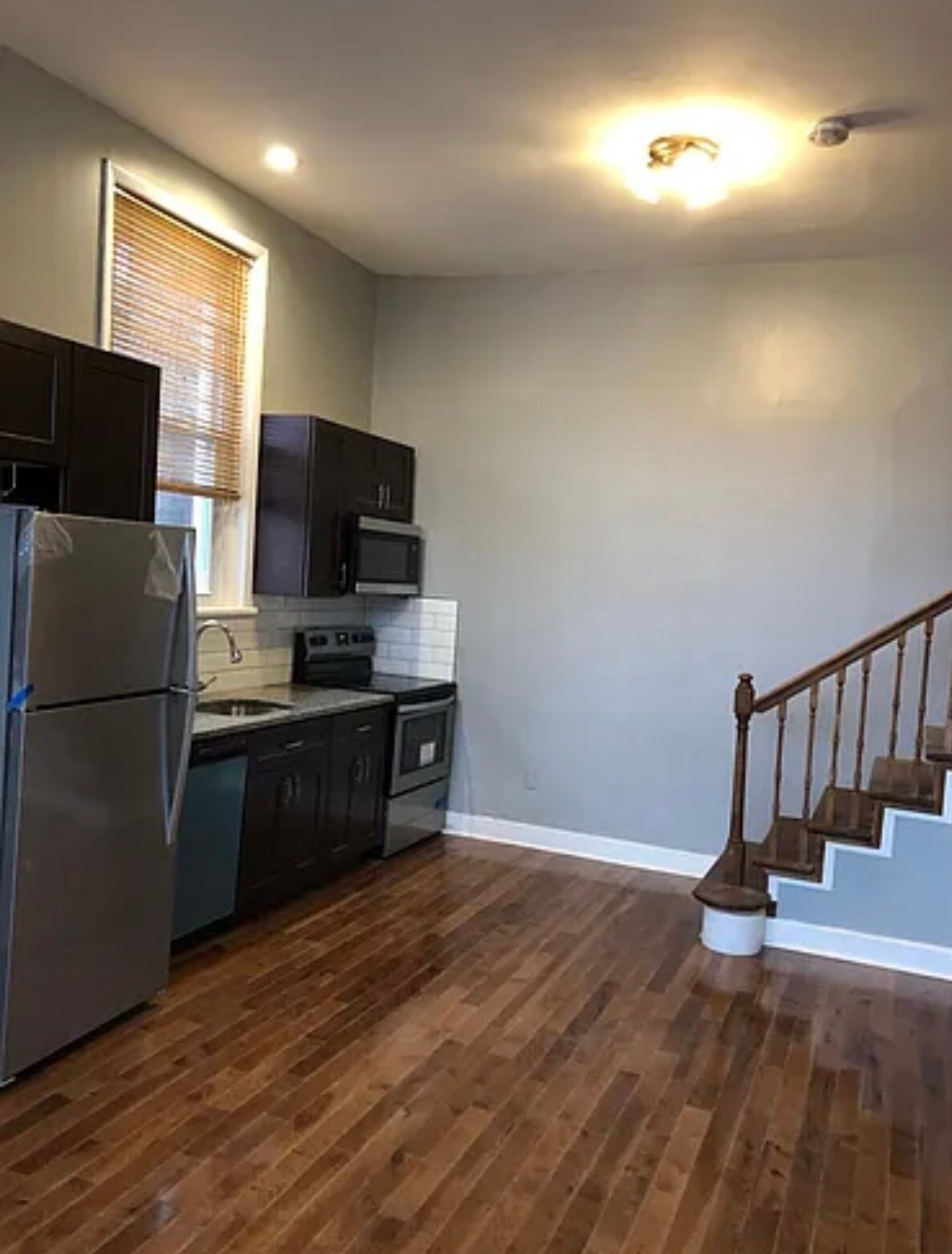 Building Photo - 2518 Poplar St