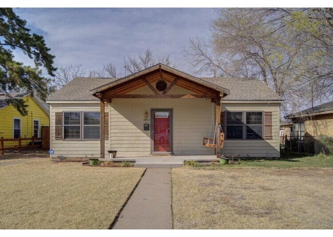 Primary Photo - 2804 33rd St