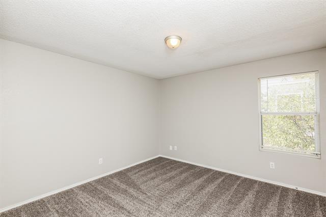 Building Photo - 8768 Stonebriar Ln