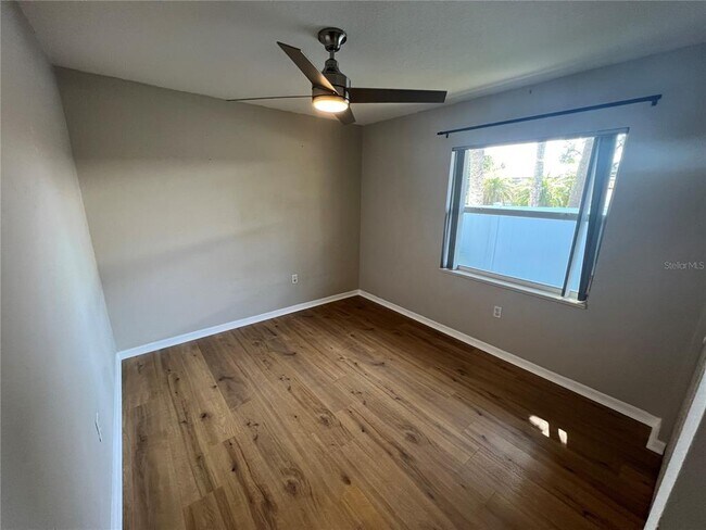 Building Photo - 2426 Seagull Ln