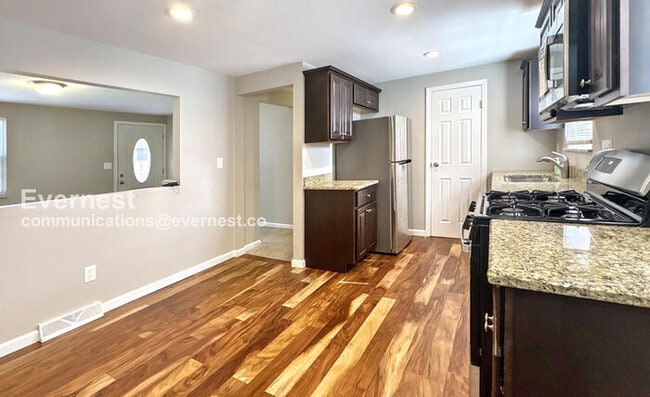 Building Photo - 588 Catskill Dr