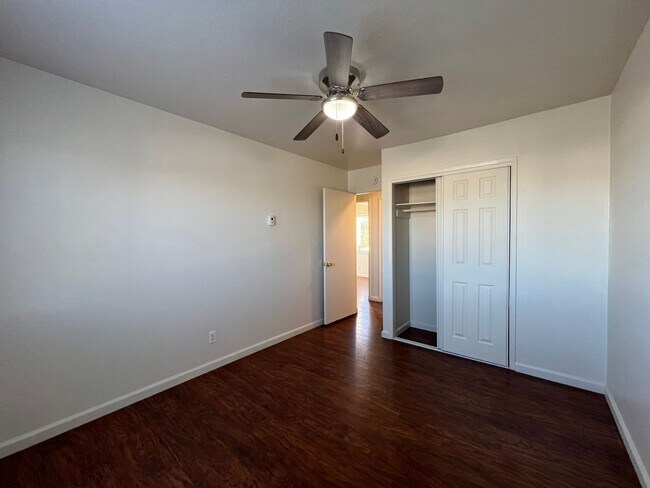 Building Photo - 3 Bedroom 1 Bathroom House with Huge Fenced Yard Near Schools, Park & Community Pool