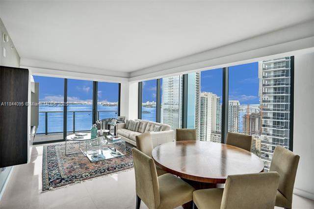 Building Photo - 460 NE 28th St