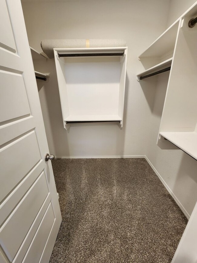 Building Photo - Beautiful 3br 2ba in the South Valley!