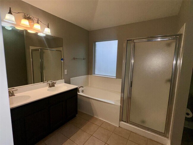 Building Photo - 3360 Cantera Way