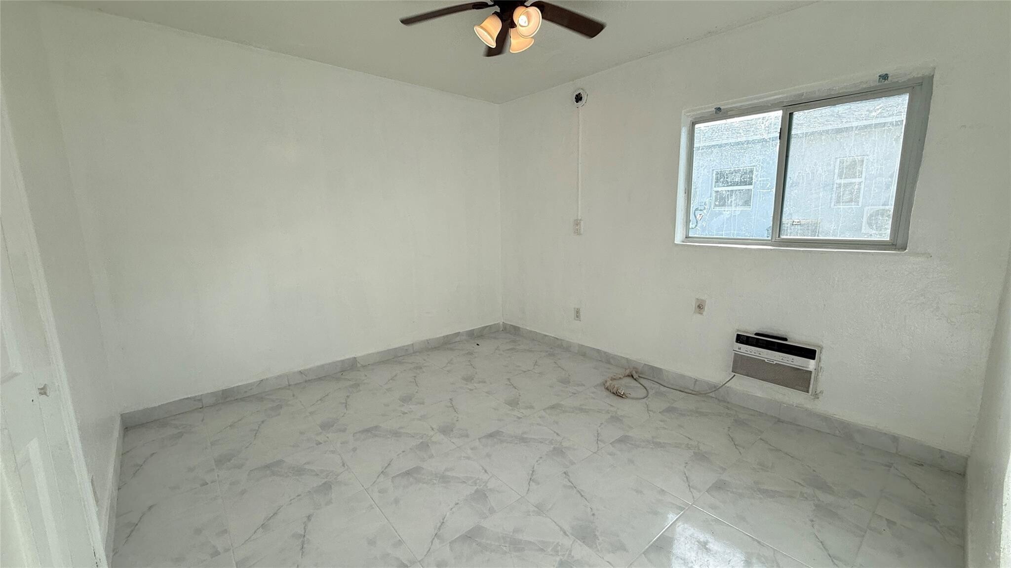 Building Photo - 832 NW 10th St