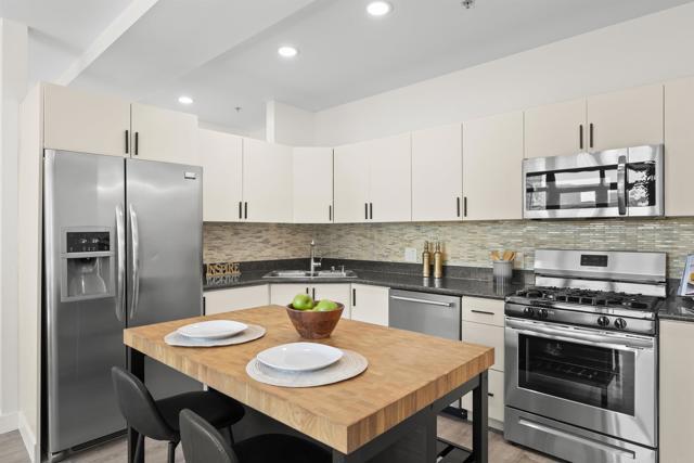 Building Photo - 1551 Fourth Ave