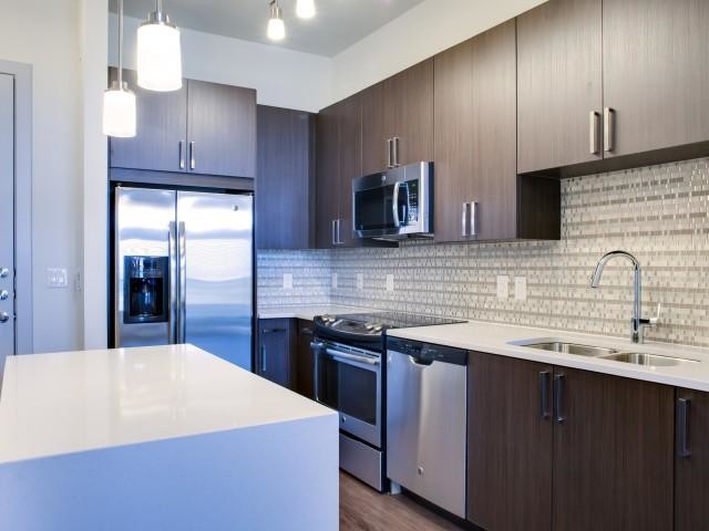 Building Photo - 2 bedroom in Dallas TX 75202