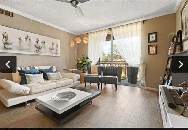 Building Photo - 11750 Saint Andrews Pl