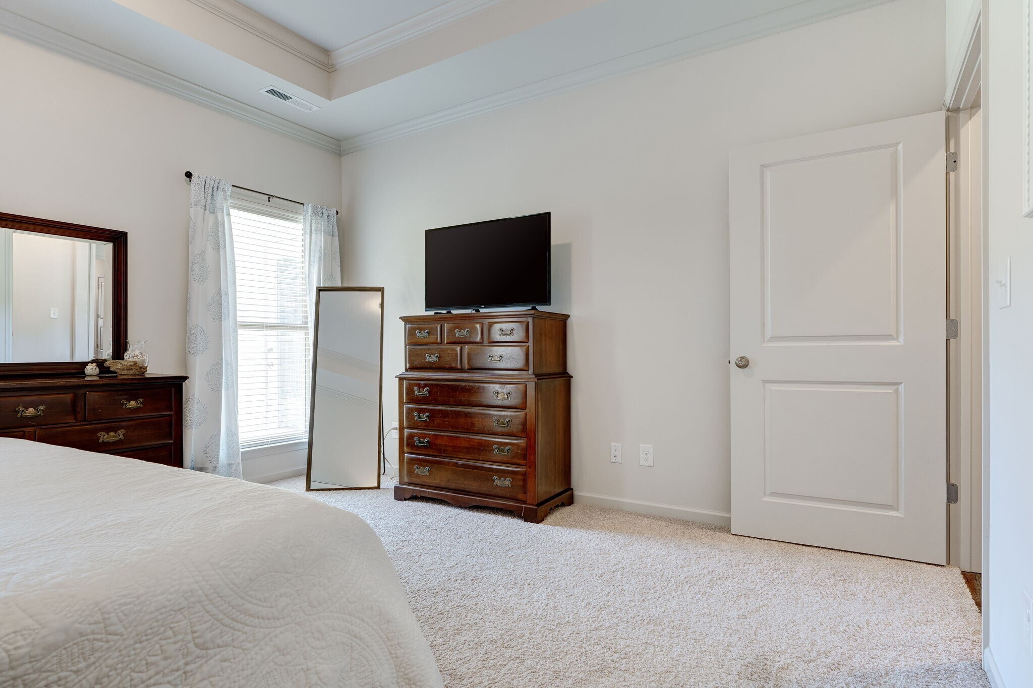 Building Photo - 2134 Springfield Dr