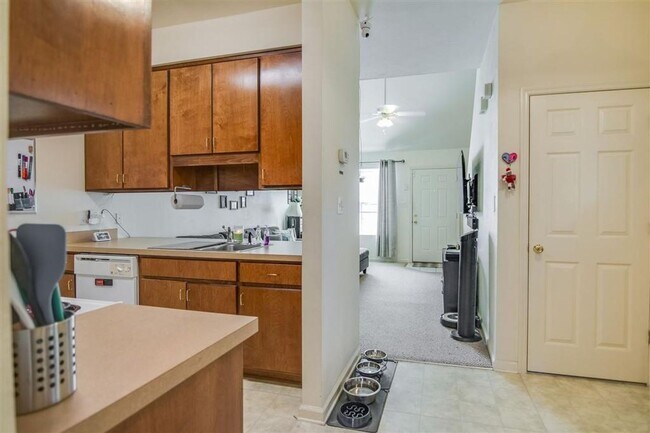 Building Photo - 1813 Seay Ct
