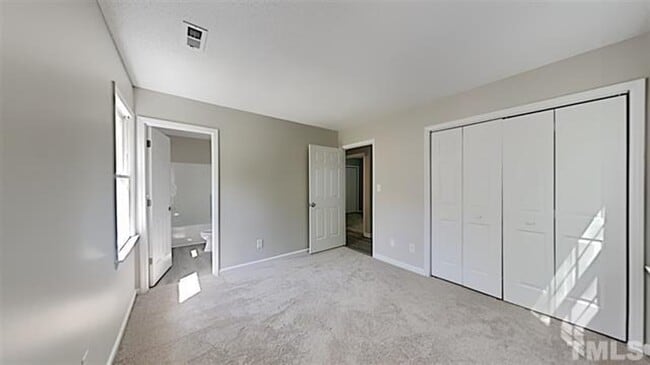 Building Photo - **Cozy Updated Bungalow near Downtown Durham**