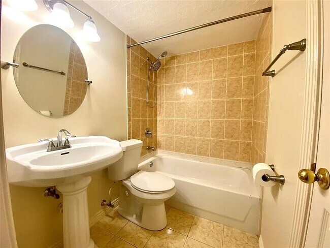 Building Photo - 3224 Timmons Ln
