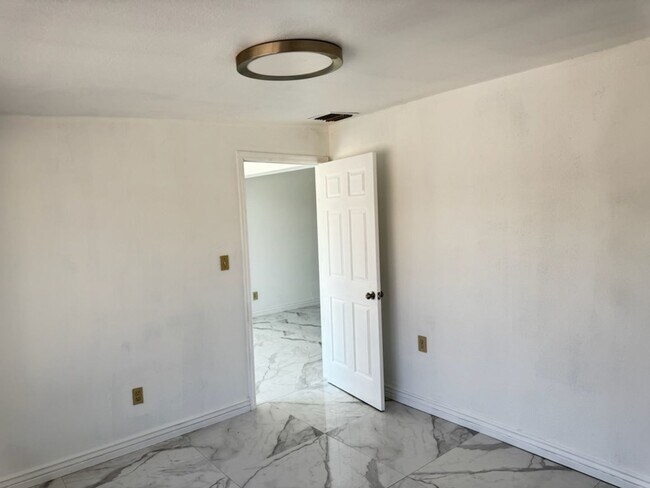 Building Photo - Dobson Ranch 4 bedroom rental