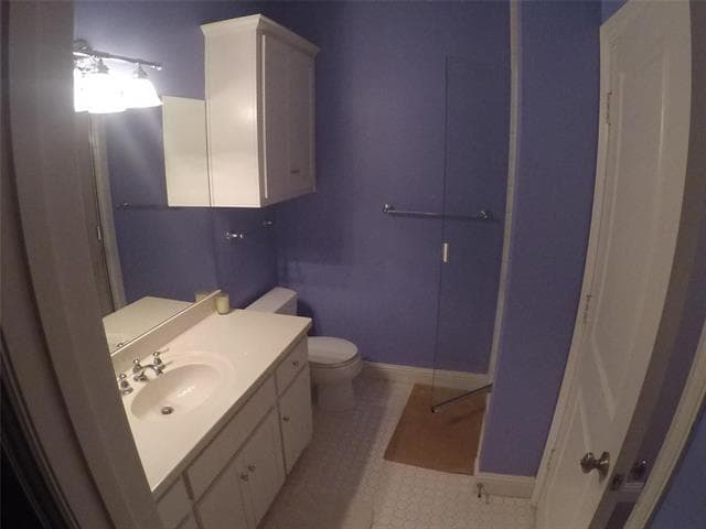 Building Photo - 1921 Summit Ave