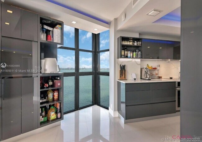 Building Photo - 4000 Towerside Terrace