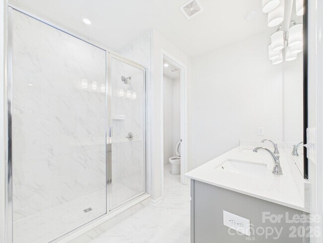 Building Photo - 3022 Hutton Gdns Ln