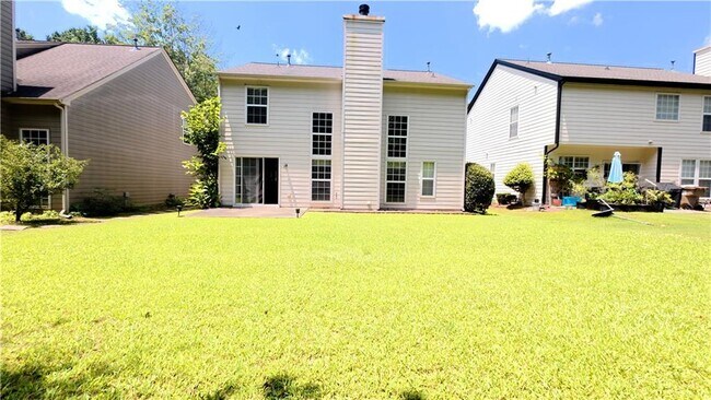 Building Photo - 135 Friars Head Dr NE
