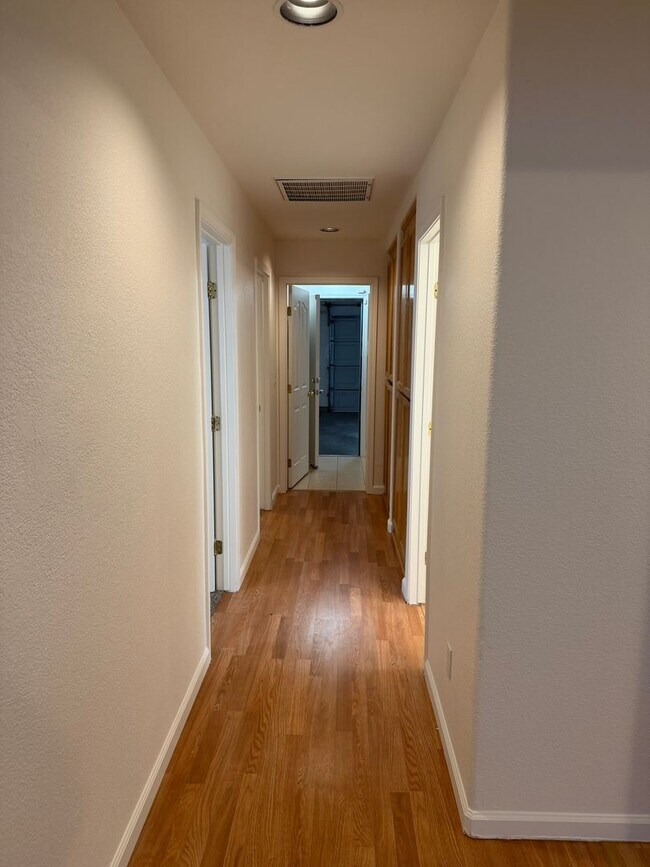 Building Photo - **PENDING** 4 Bedroom, 2 1/2 Bathroom Single Family Home In Antioch with Three Car Garage