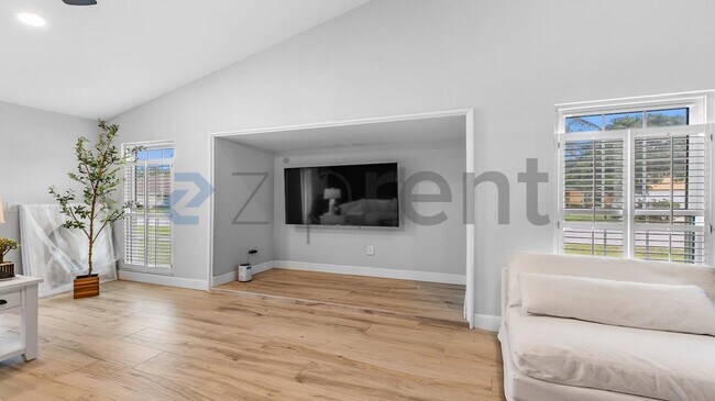 Building Photo - 1745 Banyan Creek Ct