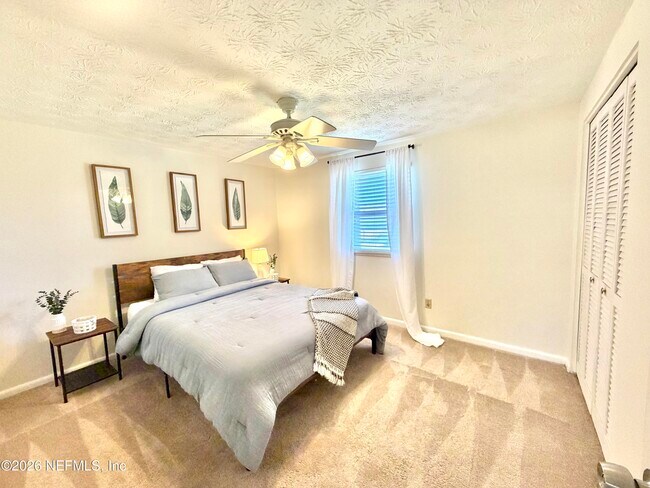 Building Photo - 25 Seatrout St