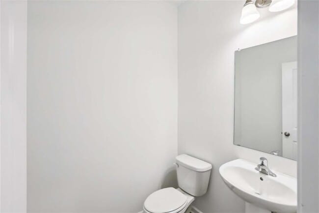 Building Photo - 2165 Boxwood Cir