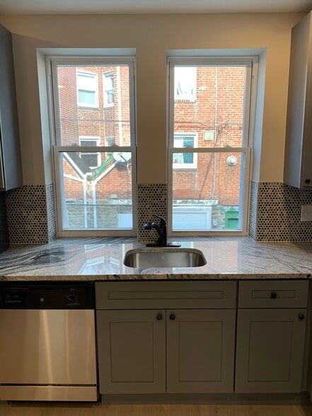 Kitchen - 1817 Ashley St