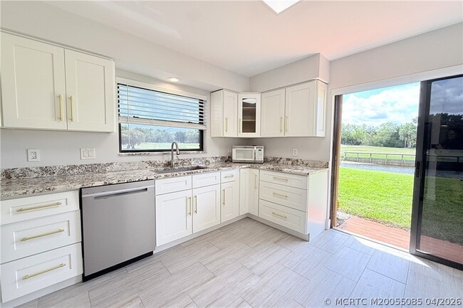 Building Photo - 3505 SW Quail Meadow Trail