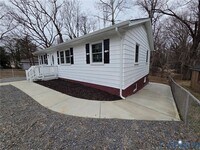 Building Photo - 5506 Campbell Ave