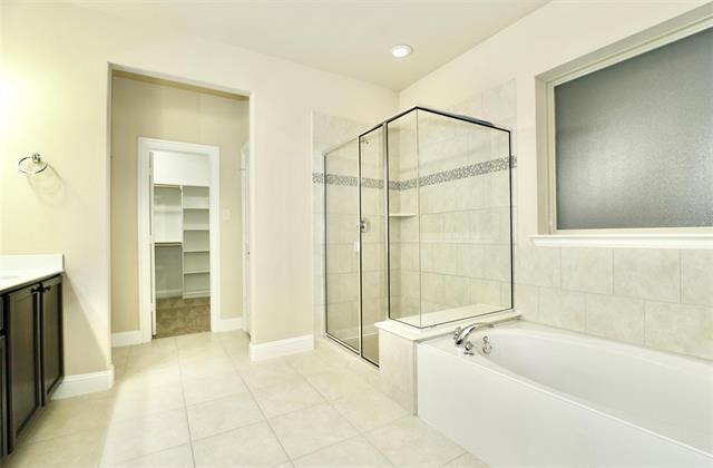 Building Photo - 5705 Petunia Ln