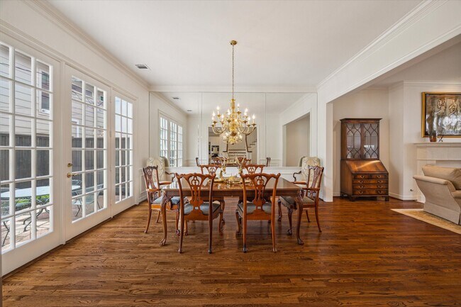 Building Photo - 2214 Potomac Dr