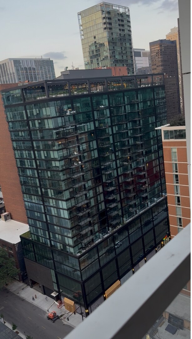 Building Photo - 160 E Illinois St