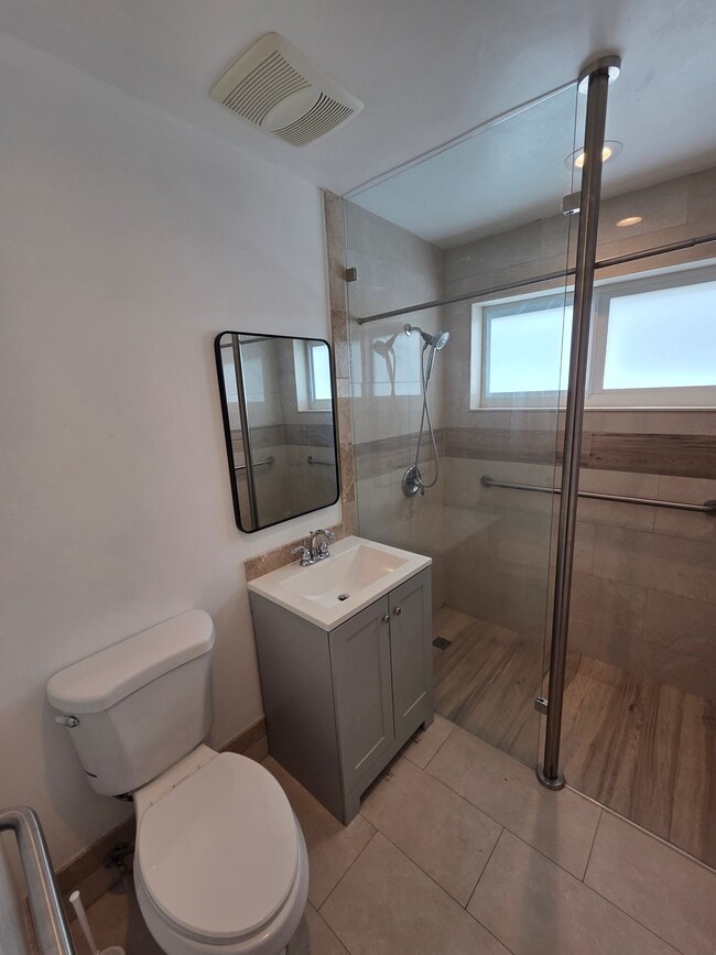 Building Photo - 12512 SW 26th St