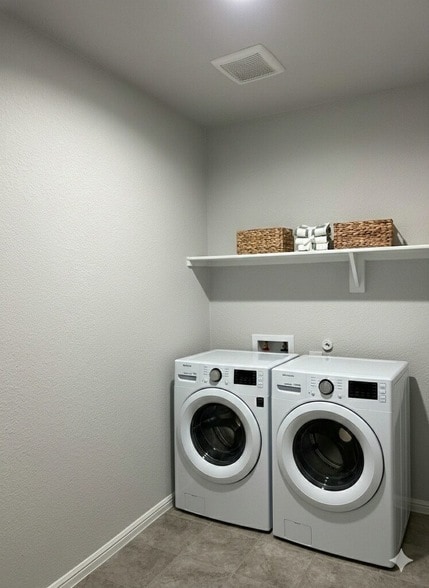 Building Photo - 417 Destin Dr