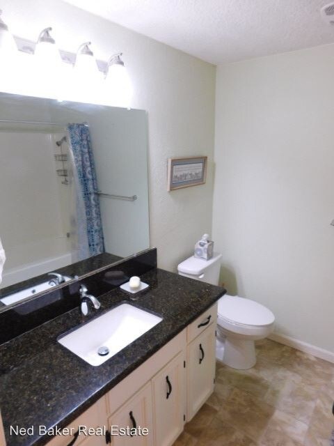 Building Photo - 3 br, 2 bath House - 3678 Silverstone Dr NE