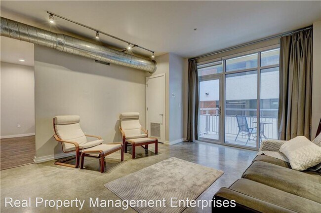 Building Photo - 1 br, 1 bath House - 1 NE 2nd St #304