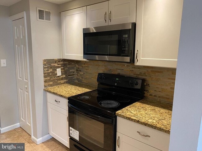 Building Photo - 4548 King William Ct