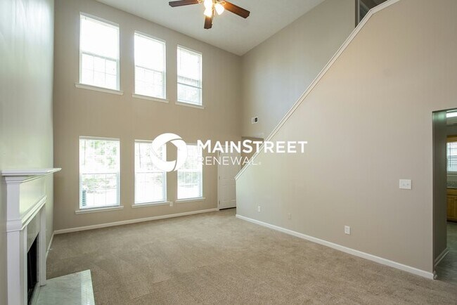 Building Photo - 3 Bedroom Pet-Friendly Home in Union City,...