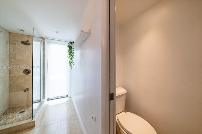Building Photo - 330 SW 133rd Pl