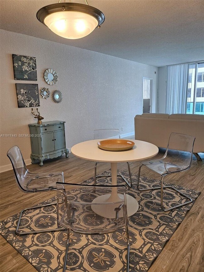 Building Photo - 4001 S Ocean Dr