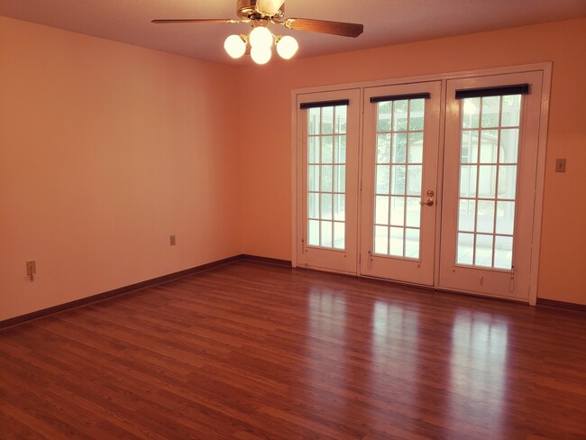 Building Photo - Cul De Sac Location in Bluewater Bay