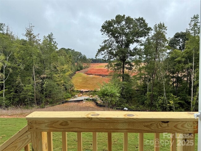 Building Photo - 6406 Fairfax Ct