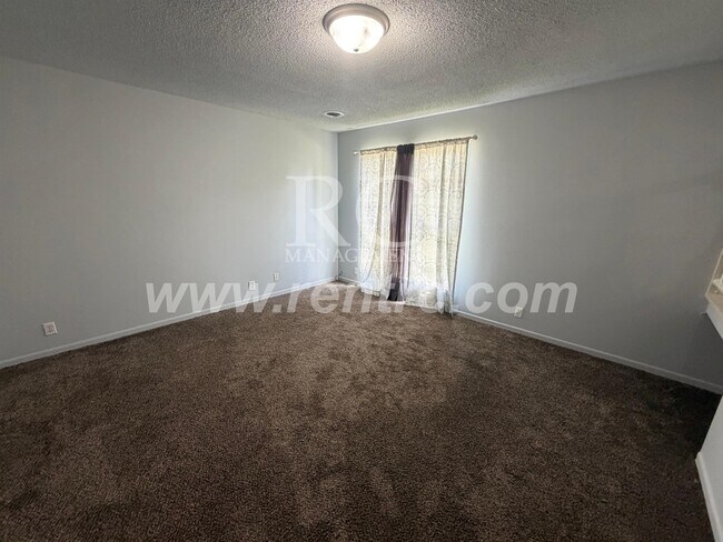 Building Photo - 15986 Arrowhead Rd