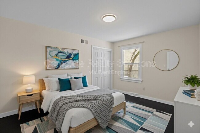 Building Photo - 7486 Castro Dr