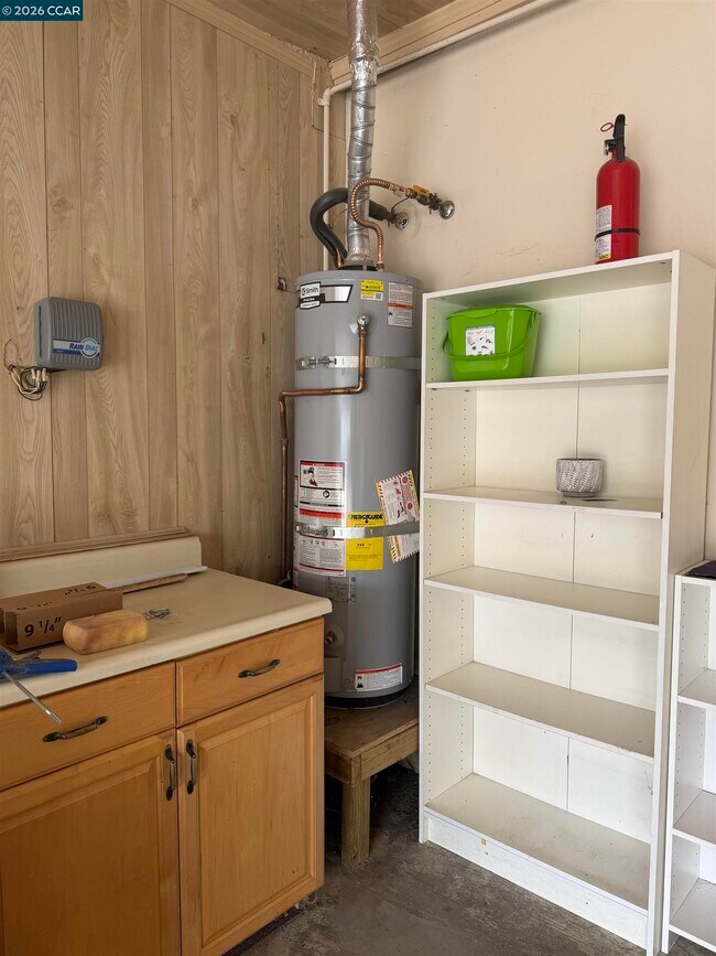 Building Photo - 1209 St Louis Dr