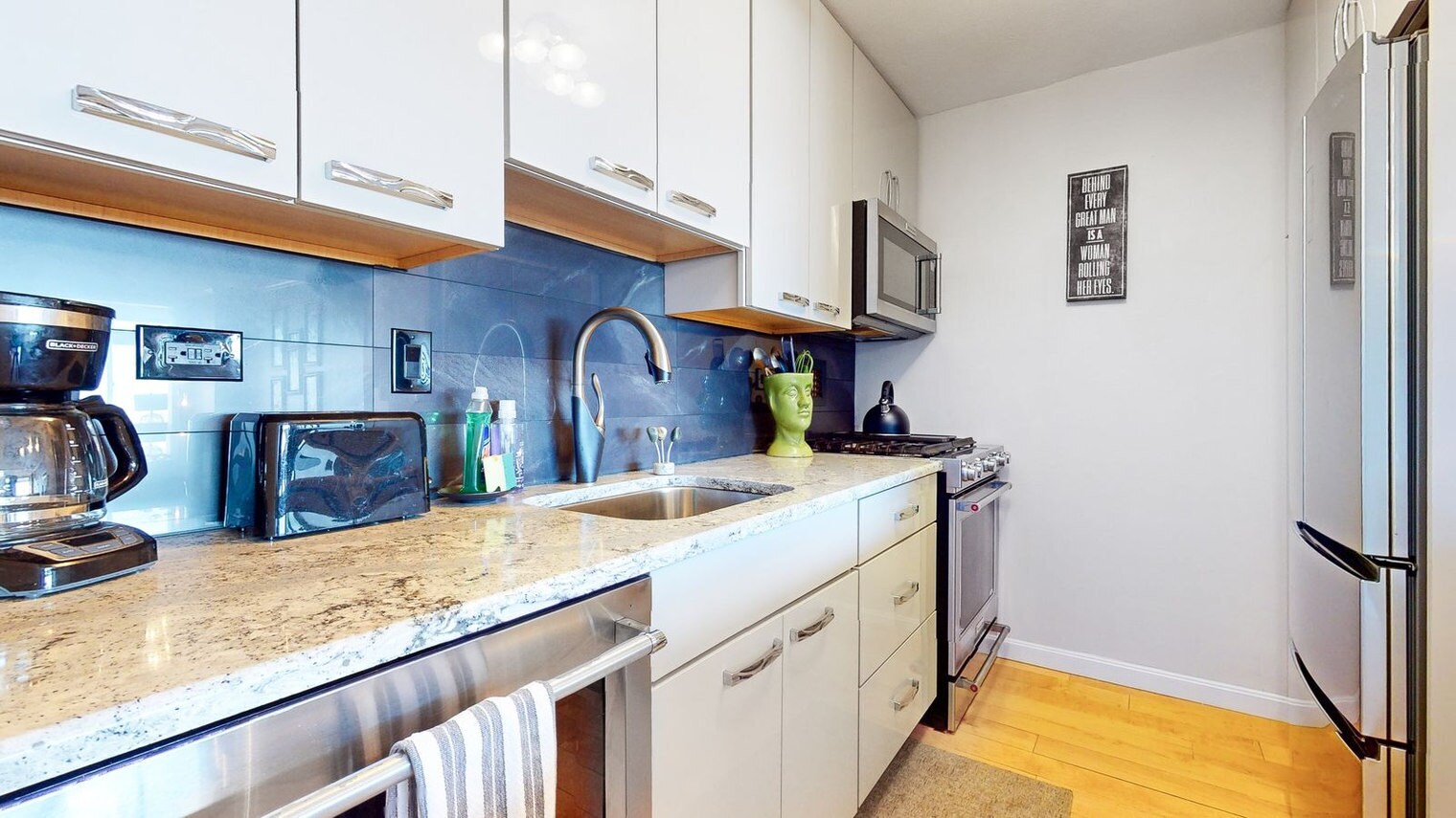 Building Photo - 8 Whittier Pl