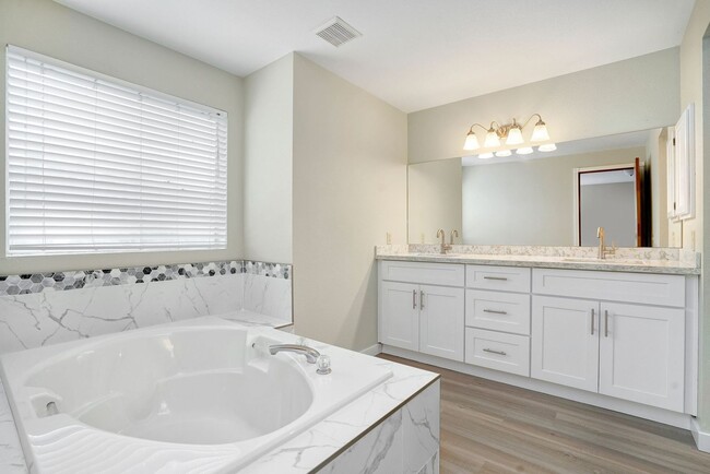 Building Photo - 3 Bedroom Home in Lake Stevens!