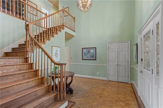 Building Photo - 15905 Westbrook Rd