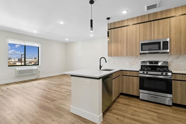 Building Photo - 582-586-586 66th St